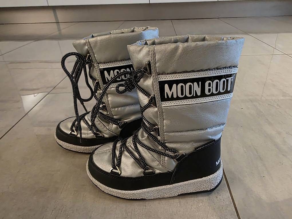 Schuhe für Jungen: Moon boot n 30  bambina – Gebraucht aus Davesco-Soragno von gia_l9fy 1