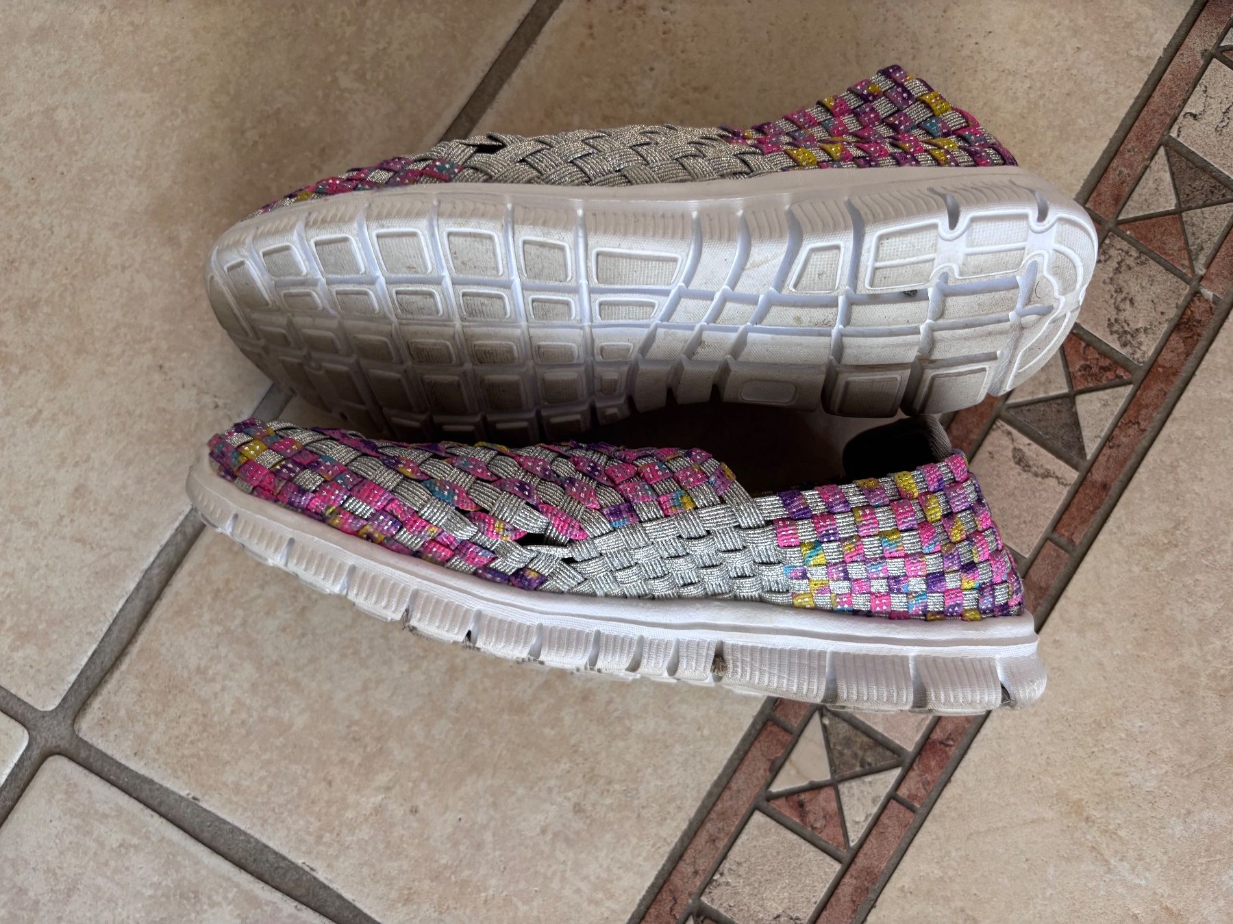 Scarpe da donna: Sommerschuhe 38 – Usato da Balsthal venduto da Uroby 3