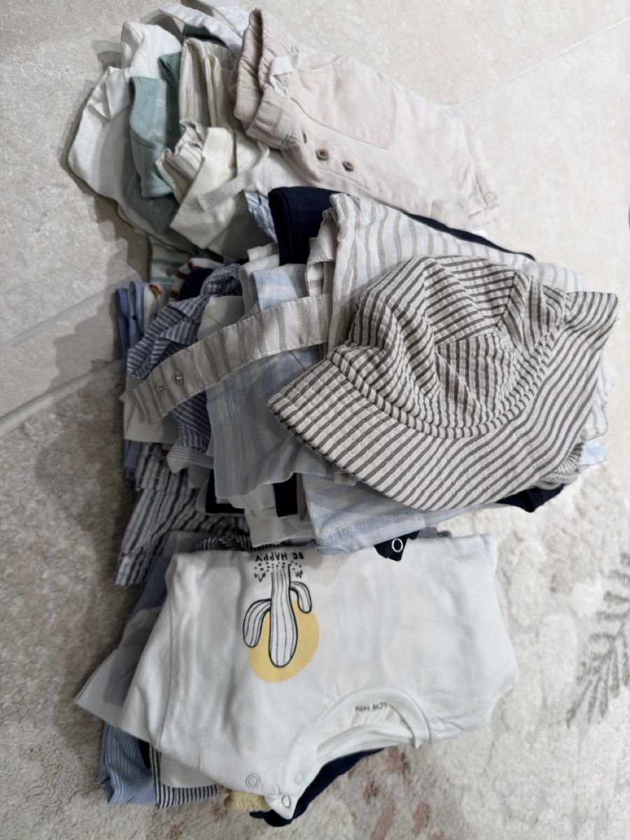Kleiderpakete & -sets: div. Babybekleidung  – Gebraucht aus Strengelbach von sem_s