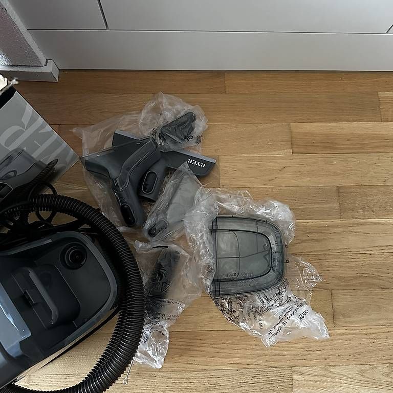 Aspirapolveri & Accessori: RYER Plus Nasssauger 1x Gebraucht – Usato da Brunnen venduto da pet_2dmq 1