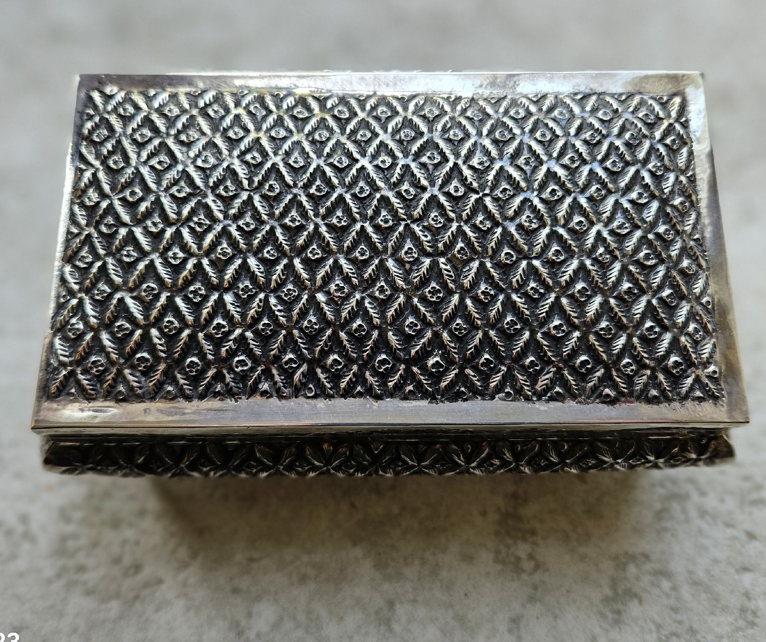 Truhen: Antike Schmuck- oder Cigaretten- Schatulle in Silber 900/000 – Gebraucht aus Greifensee von gre_7lzy
