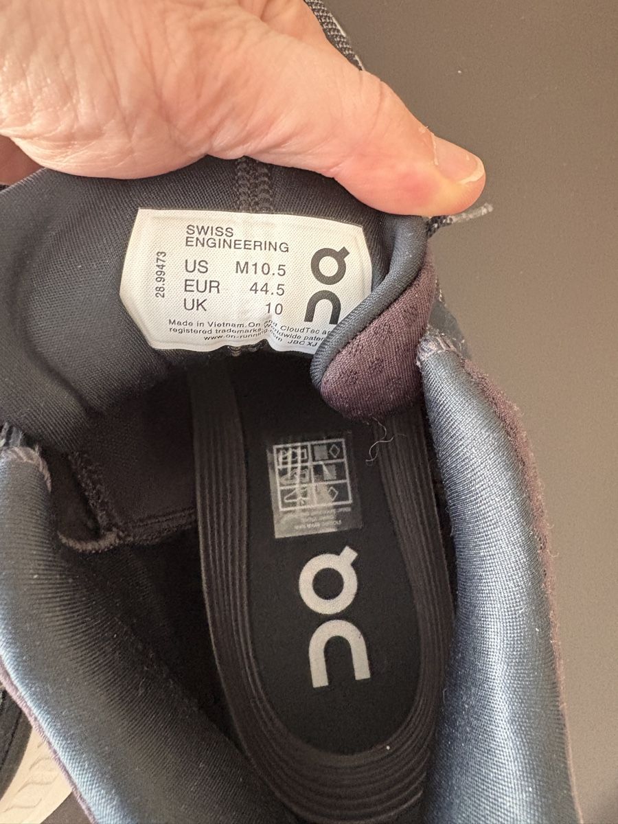 On Chaussures hommes: On Schuh Cloud Hi Edge 44.5 – D'occasion à Staufen par F14_tomcat 4