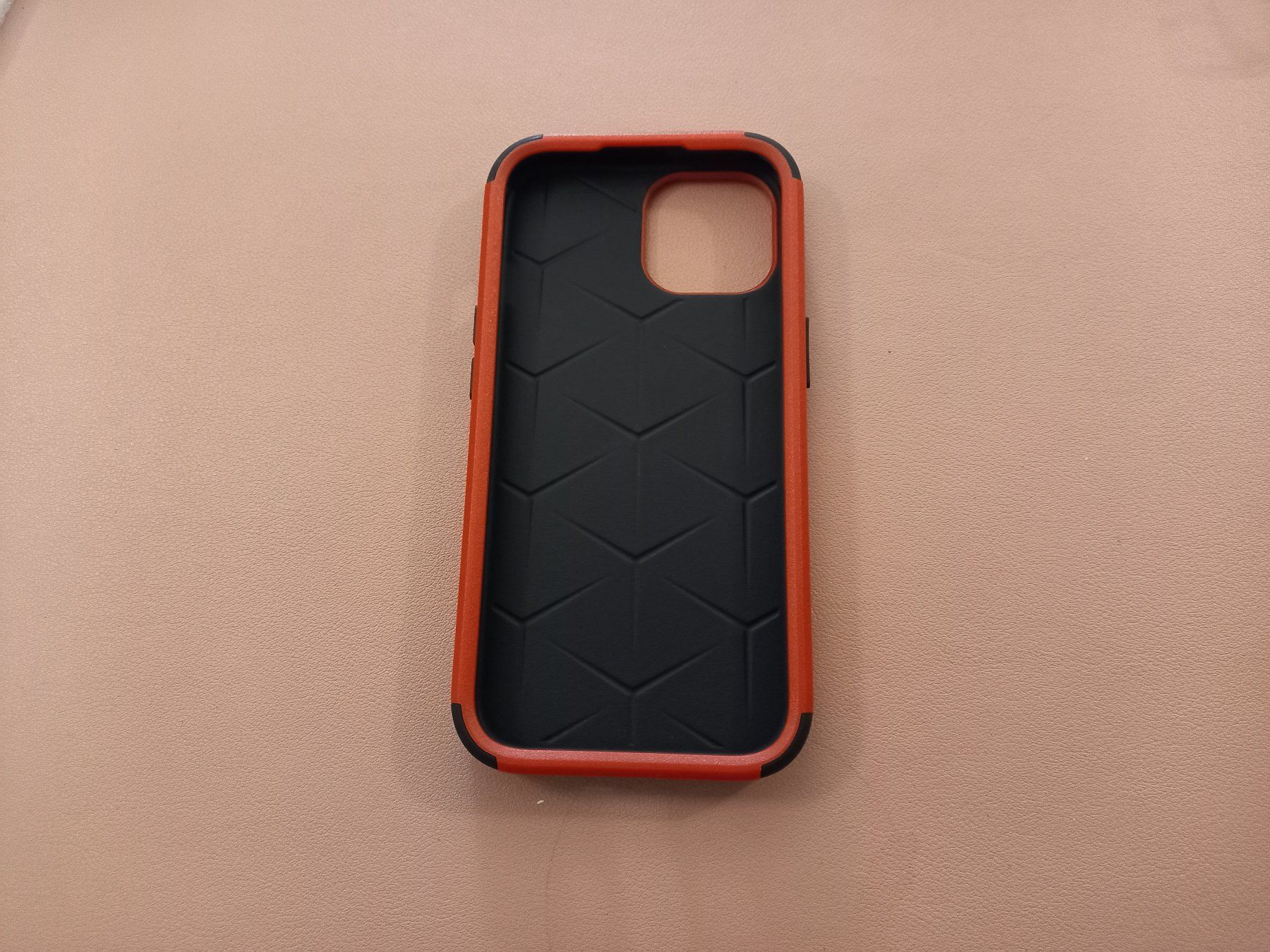 Apple Covers & Schutzfolien: Rot Redial Hülle Case für iPhone 15 – Gebraucht aus Lausanne von KUNKI-DESTOCK