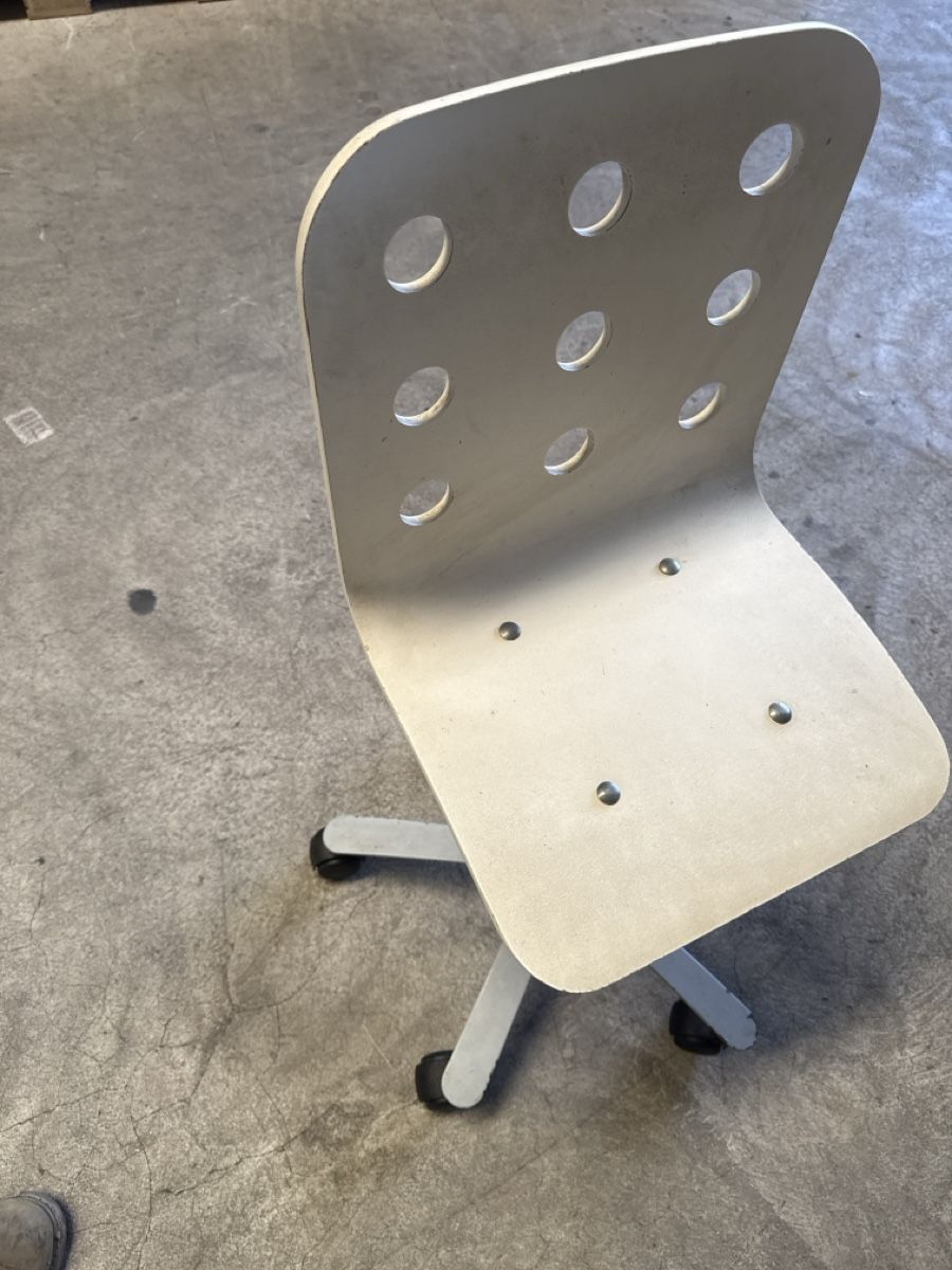 Stühle: Stuhl – Gebraucht aus Horriwil von Carrera68 1