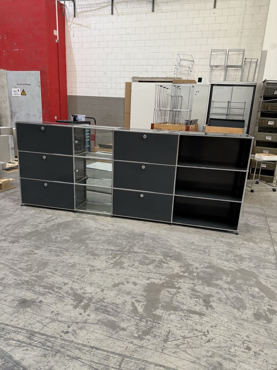 USM Scaffali: USM Haller Sideboard mit Vitrine 4x3 Anthrazitgrau Q2 – Usato da Balsthal venduto da Designhaus.Schmitt 8