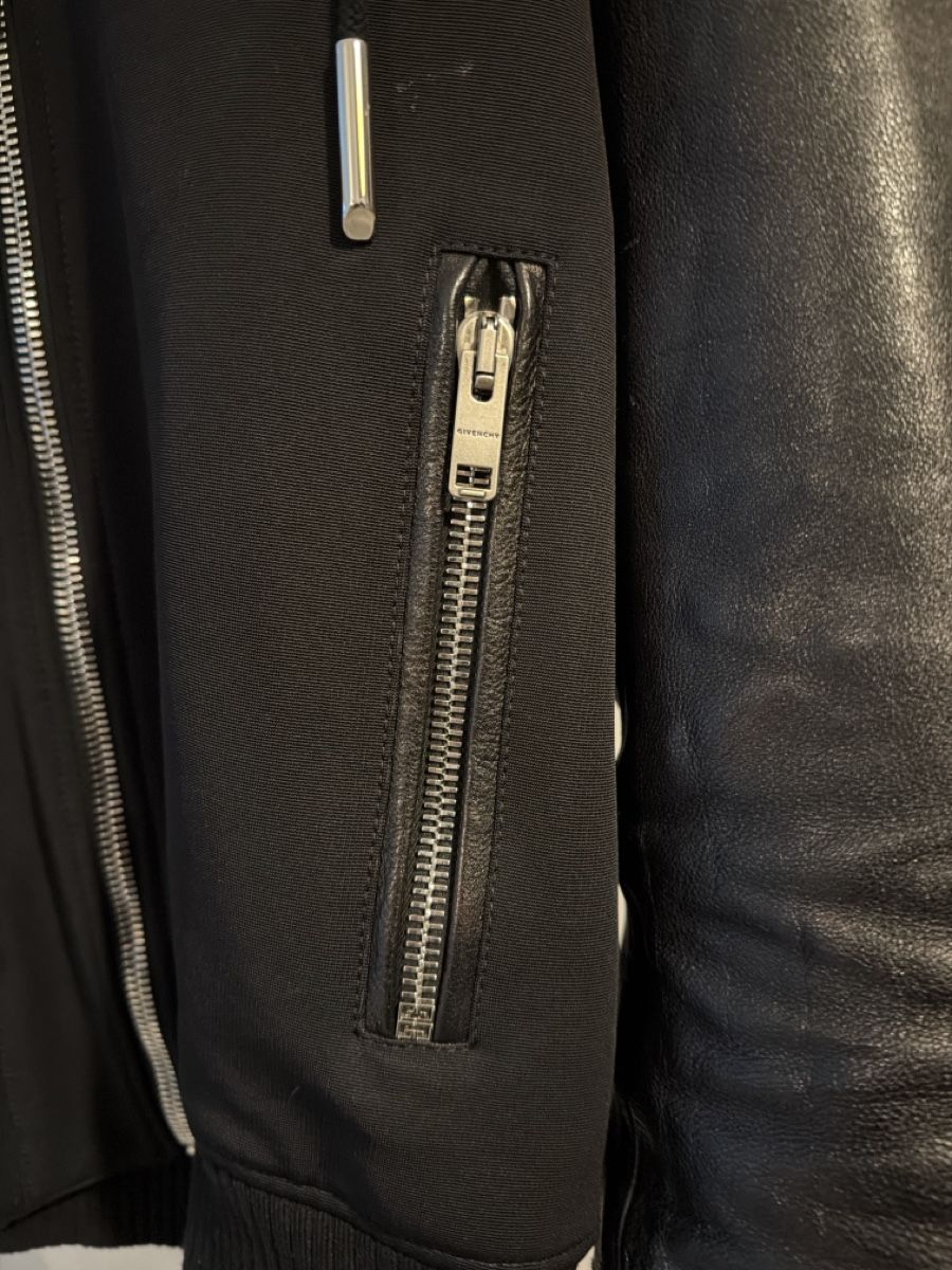 Givenchy Giacche: Giacca Givenchy con cappuccio e maniche in pelle, nera – Usato da Lugano venduto da can_xdd8 3