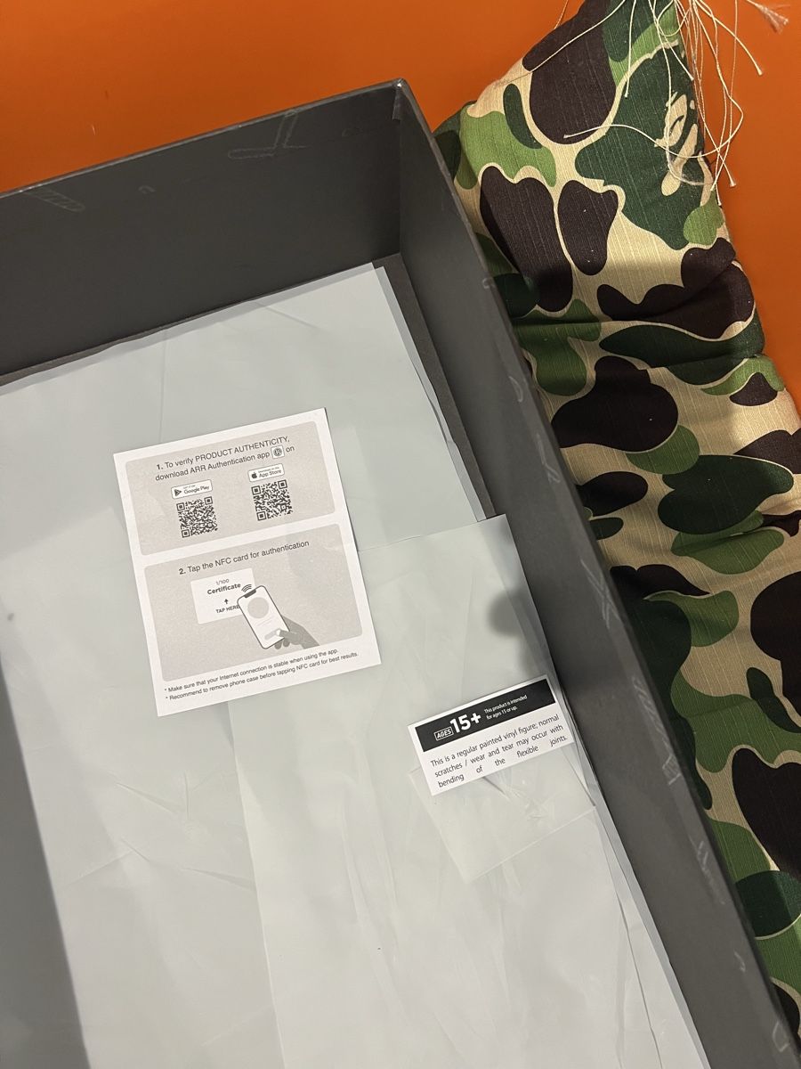 Statuette: KAWS x Squid Game Figur – Nuovo e nell'imballaggio originale da Zürich venduto da Realvintagesale 4