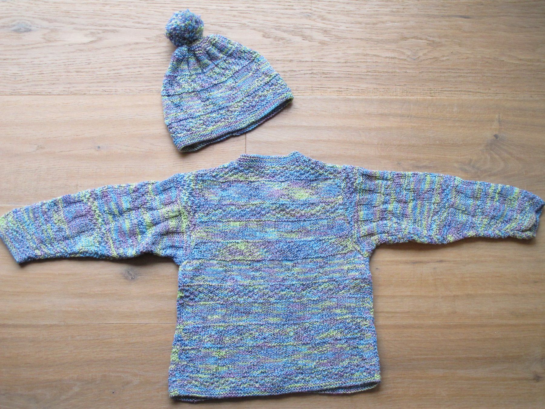 Jacken & Mäntel: Strickjacke mit Strickmütze Gr. 92/98 – Gebraucht aus Rheinfelden von zwitschi_09 2