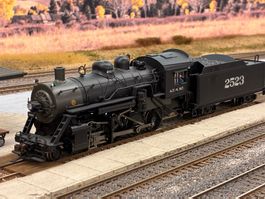 H0 USA Steam Loco - Santa Fe 2-8-0 - DCC/SOUND