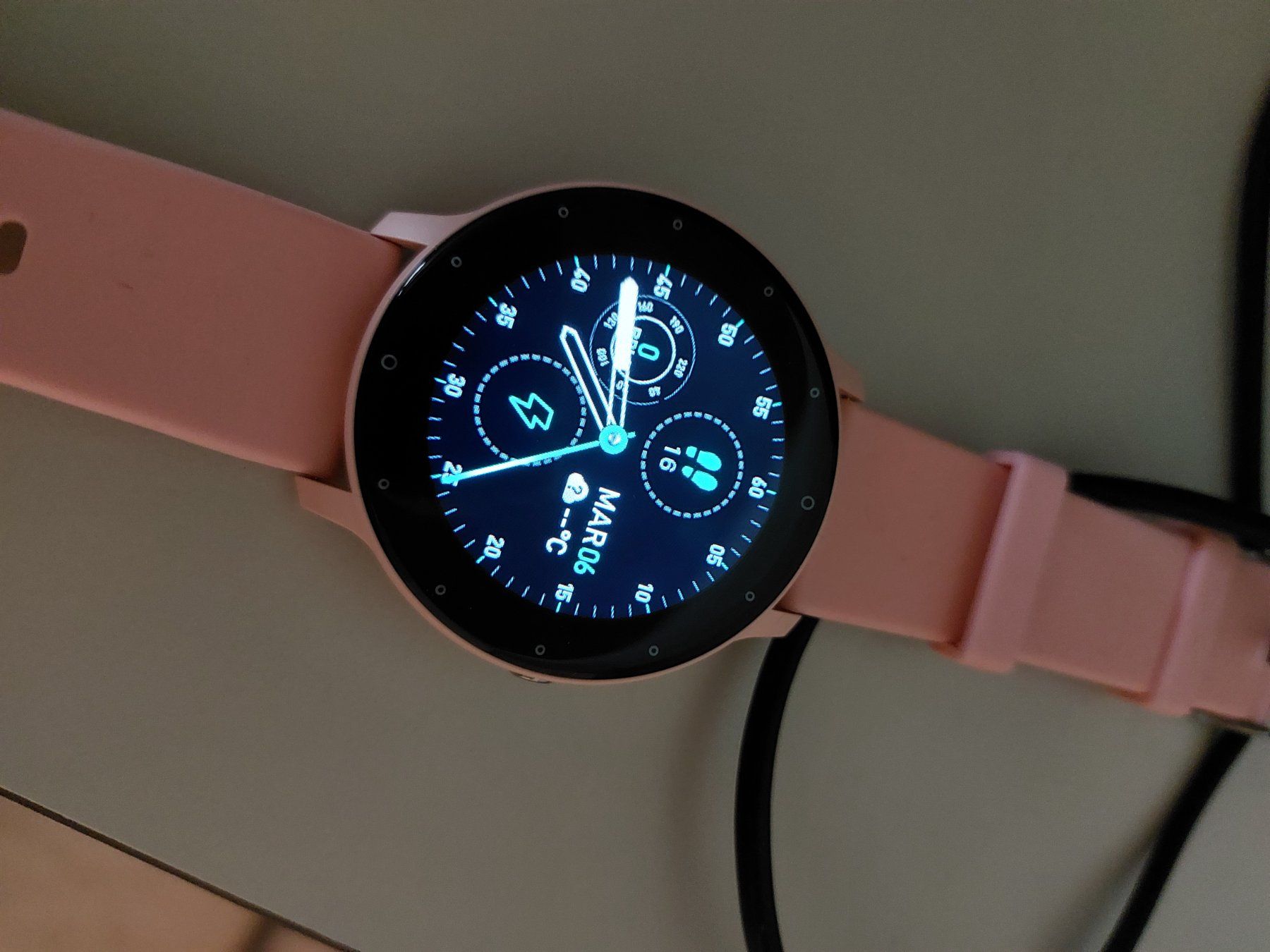 Orologi: Pinke Smartwatch – Usato da Escholzmatt venduto da Stern777 2