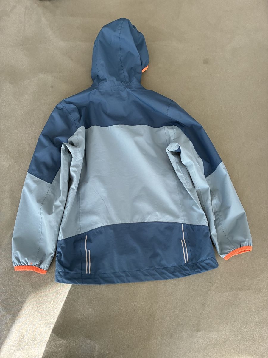 CMP Vestes & Manteaux: tolle Regenjacke Gr 128 CMP – D'occasion à Jona par Brigitte84 1