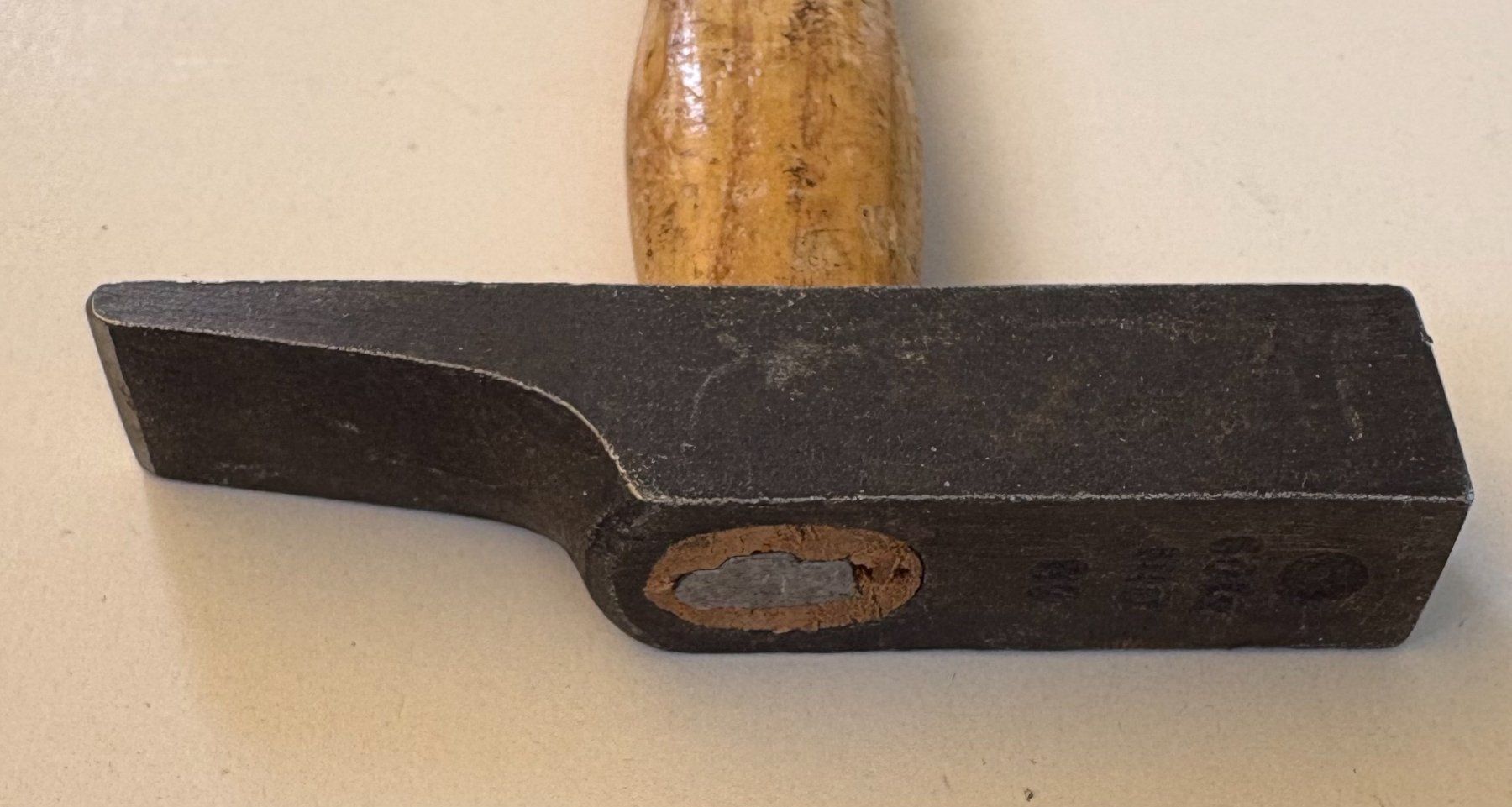 Tutti gli attrezzi: VINTAGE HAMMER MIT PUNZEN – Usato da Ostermundigen venduto da wini63 4