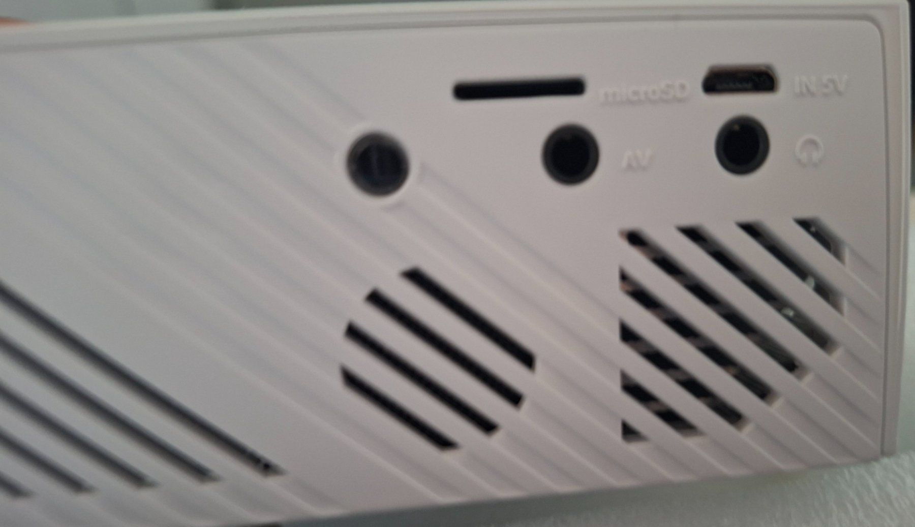 Proiettori: Mini LED Beamer – Usato da Dübendorf venduto da pae_5bxf 4