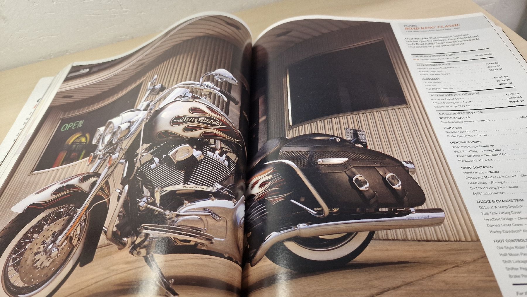 Libri: Harley-Davidson Zubehör Katalog - Customizing Ideen! – Usato da Herisau venduto da Antiques.AR 8