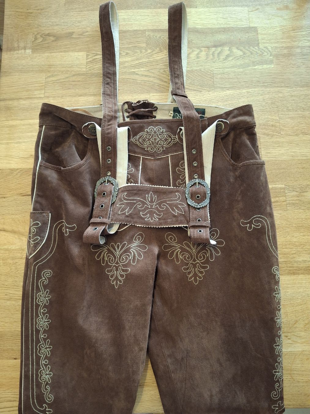 Pantaloni: Lederhosen braun Gr.50 – Nuovo (secondo la descrizione) da Zug venduto da mike.m 2