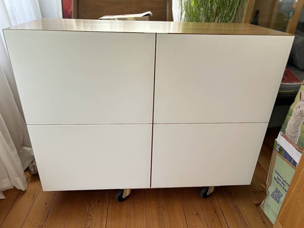 Armadi: Holzschrank team 77 – Usato da Bern venduto da ial_7mzb