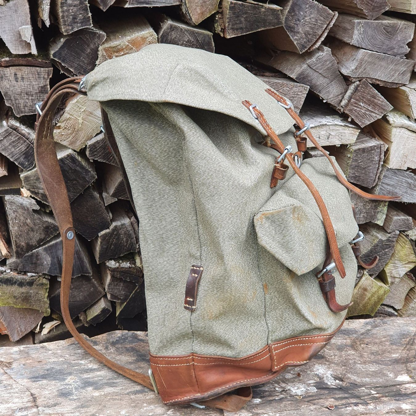 Ausrüstung & Ersatzteile: Militärrucksack – Antik aus Burgistein von maia13 3