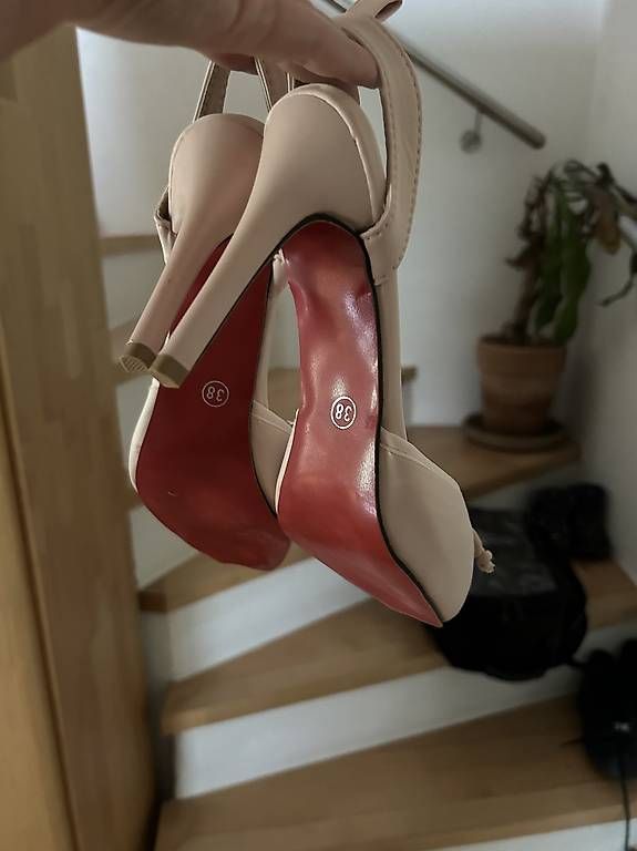 Scarpe da donna: High heels – Usato da Oberweningen venduto da gta_kl5b 3