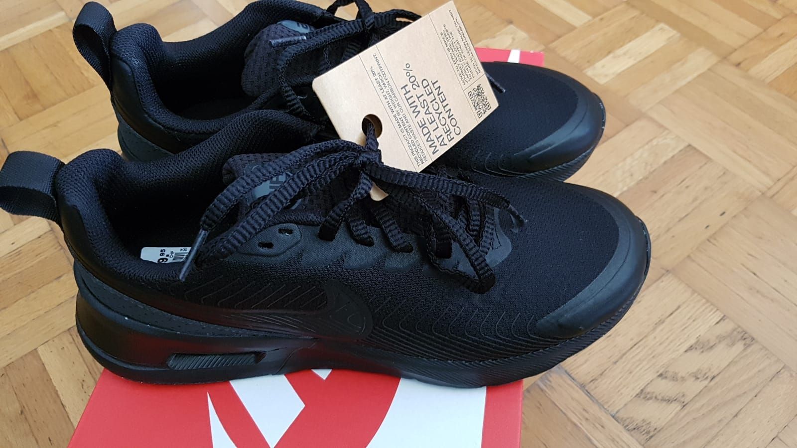 Nike Scarpe da uomo: Nike Air Max NUAXIS GR.40 – Nuovo e nell'imballaggio originale da Zürich venduto da ata_c8nh 1