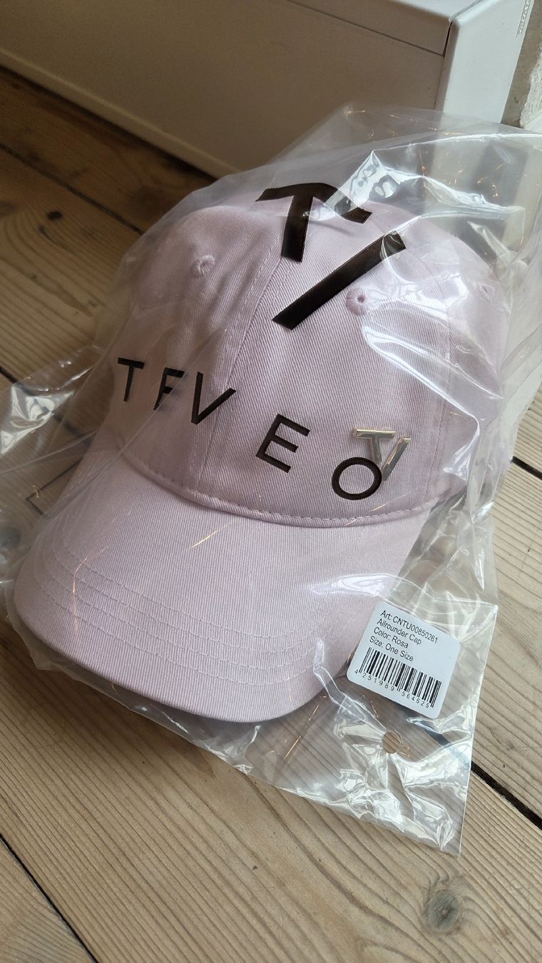 Chapeaux, bonnets & casquettes: Teveo Cap rosa – Neuf avec emballage d'origine à Tentlingen par Damlaja