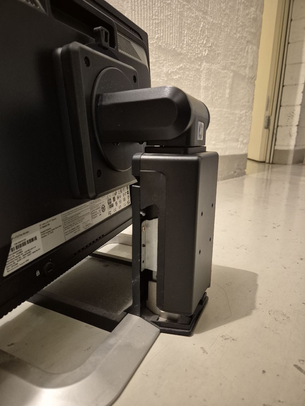 Hewlett Packard Monitore: 22" HP TFT Monitor – Gebraucht aus Bassersdorf von Stallone89 7