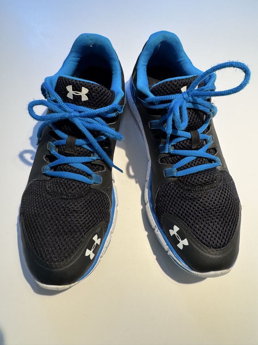 Under Armour Scarpe da uomo: Chaussures de training indoor – Usato da Chêne-Bougeries venduto da OB_Geneva