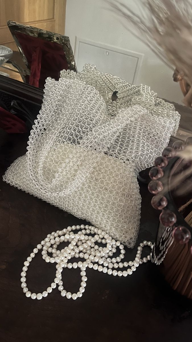 Borse da donna: Borsa trasparente con perline in stile tote, usata – Nuovo (secondo la descrizione) da Lugano venduto da yul_fhg2