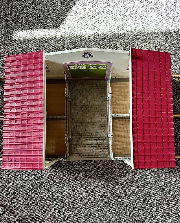 Schleich Giocattoli: Schleich Pferdestall pink – Usato da Rüegsauschachen venduto da van_dmm2 3