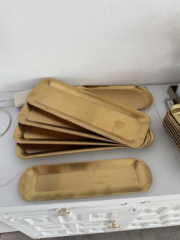 Servierplatten: servierset gold – Gebraucht aus Adligenswil von balboa5