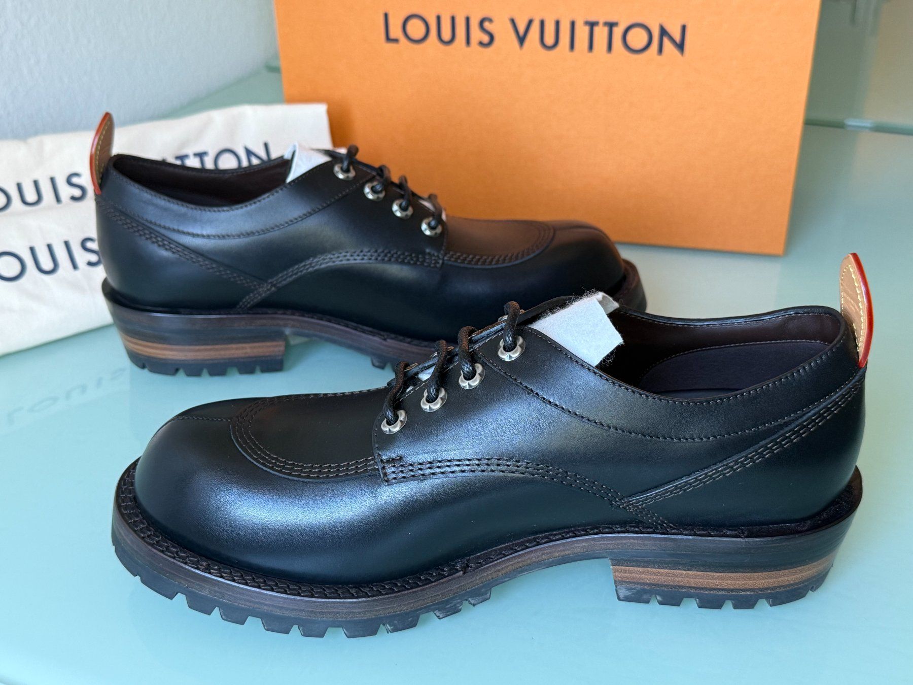 Louis Vuitton Scarpe da uomo: LOUIS VUITTON LV Sierra Derbies Low Boots Stiefel 43.5 NEU – Nuovo e nell'imballaggio originale da Kreuzlingen venduto da kruezbiz 8