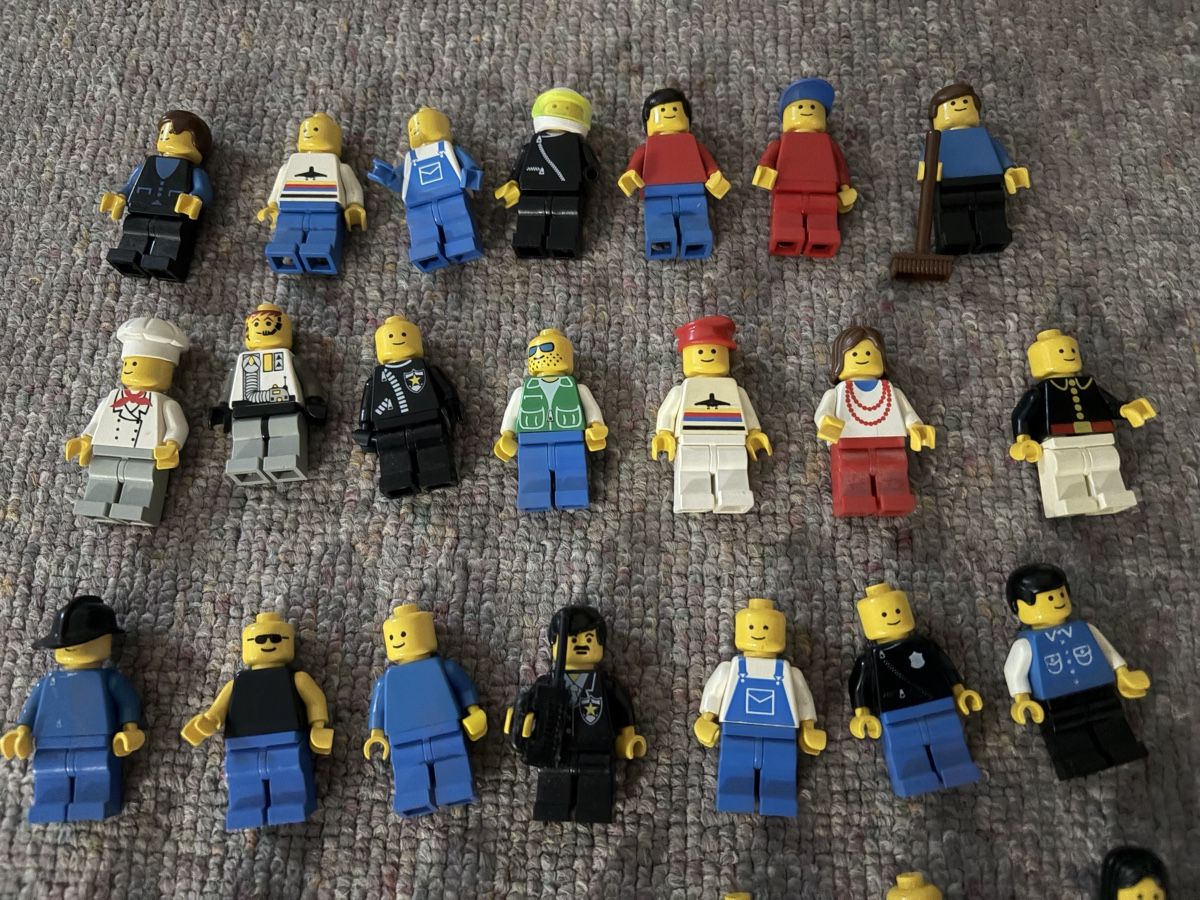 Lego Giocattoli: 56 x Lego Figuren, space , SBB , koch, polizei – Usato da Sevelen venduto da gsandax 3