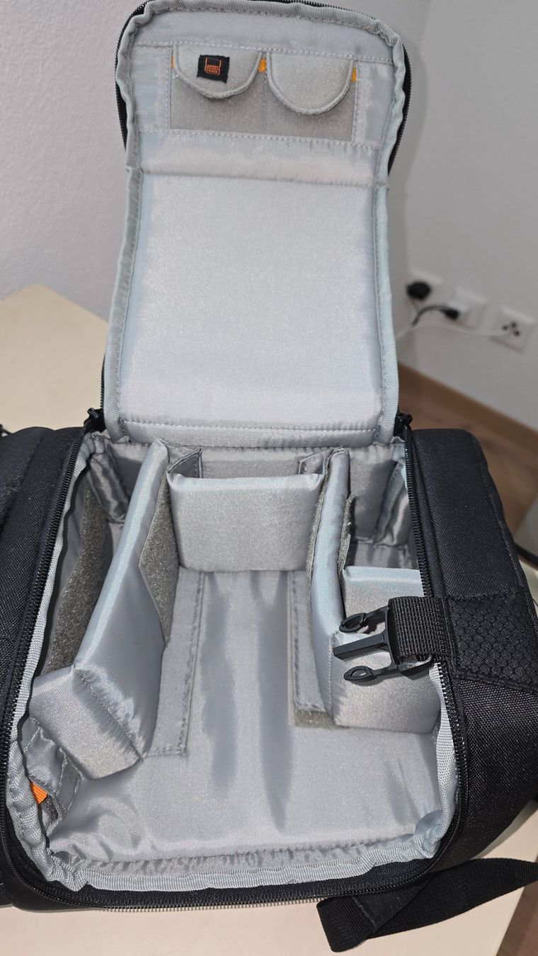 Lowepro Rucksäcke: Lowepro DSLR Video Pack 150 AW – Gebraucht aus Wängi von Iripet 3