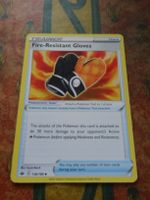 POKEMON  Fire-Resistant Gloves  E  138/198  TRAINER  2021
