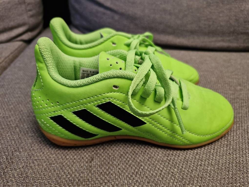 Scarpe da uomo: Scarpe Adidas bimbo – Usato da Balerna venduto da Luca1234
