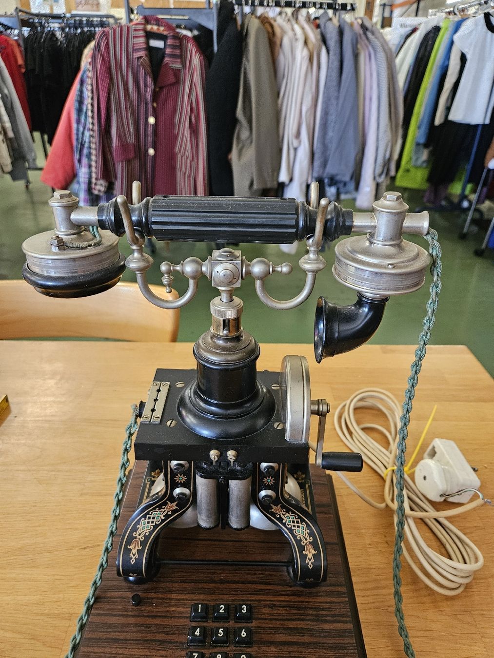 Ericsson Téléphones: L.M Ericsson Telefon Replica – D'occasion à Pratteln par Cartonsducoeur_bl 1