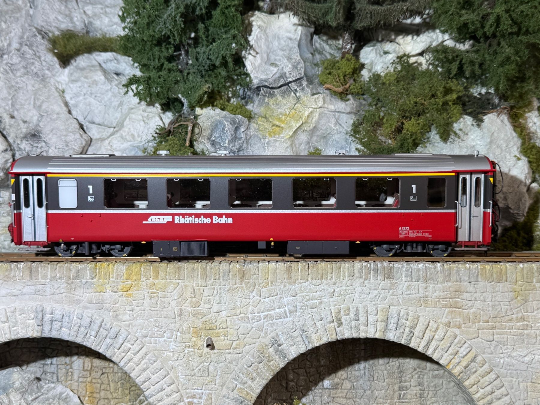 Modelleisenbahnen: Model Rail EW III, Bernina, Om – Gebraucht aus Krummenau von ferrotech 3