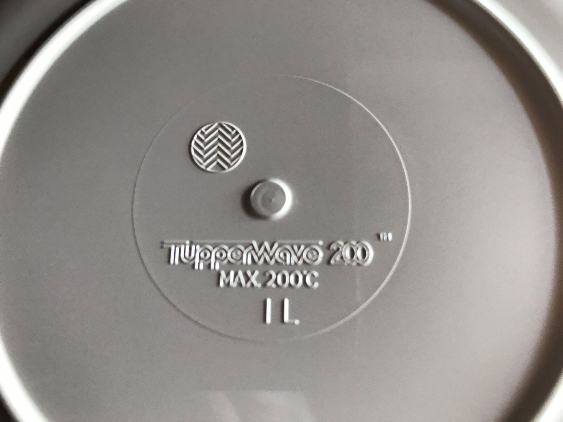Ciotole: Schüssel Deckel TUPPERWARE Mikrowellengeschirr 1 ltr – Usato da Däniken SO venduto da allerlei54 4