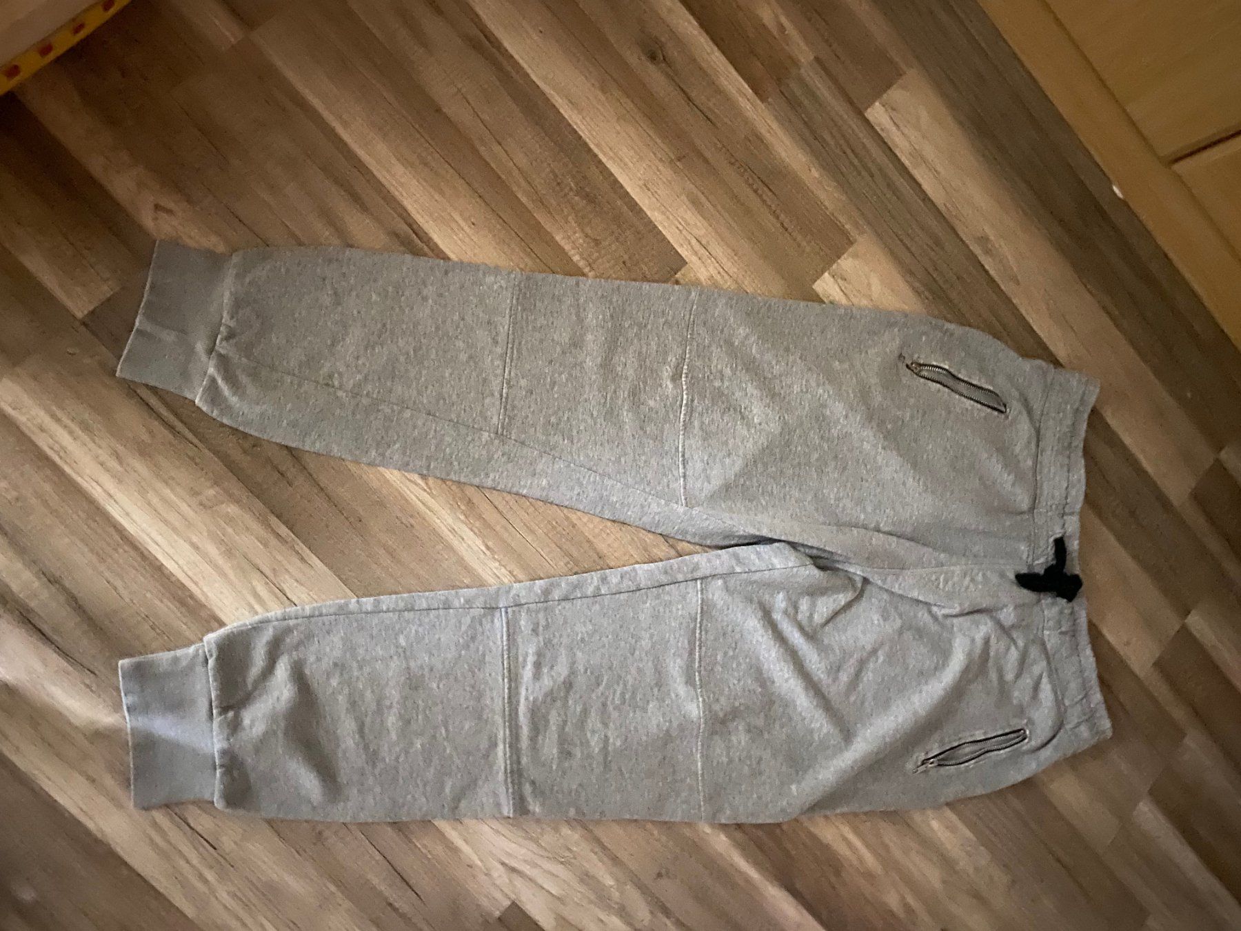 Pantalons: Trainerhosen Grösse XL grau – D'occasion à Allenwinden par Obalu 2