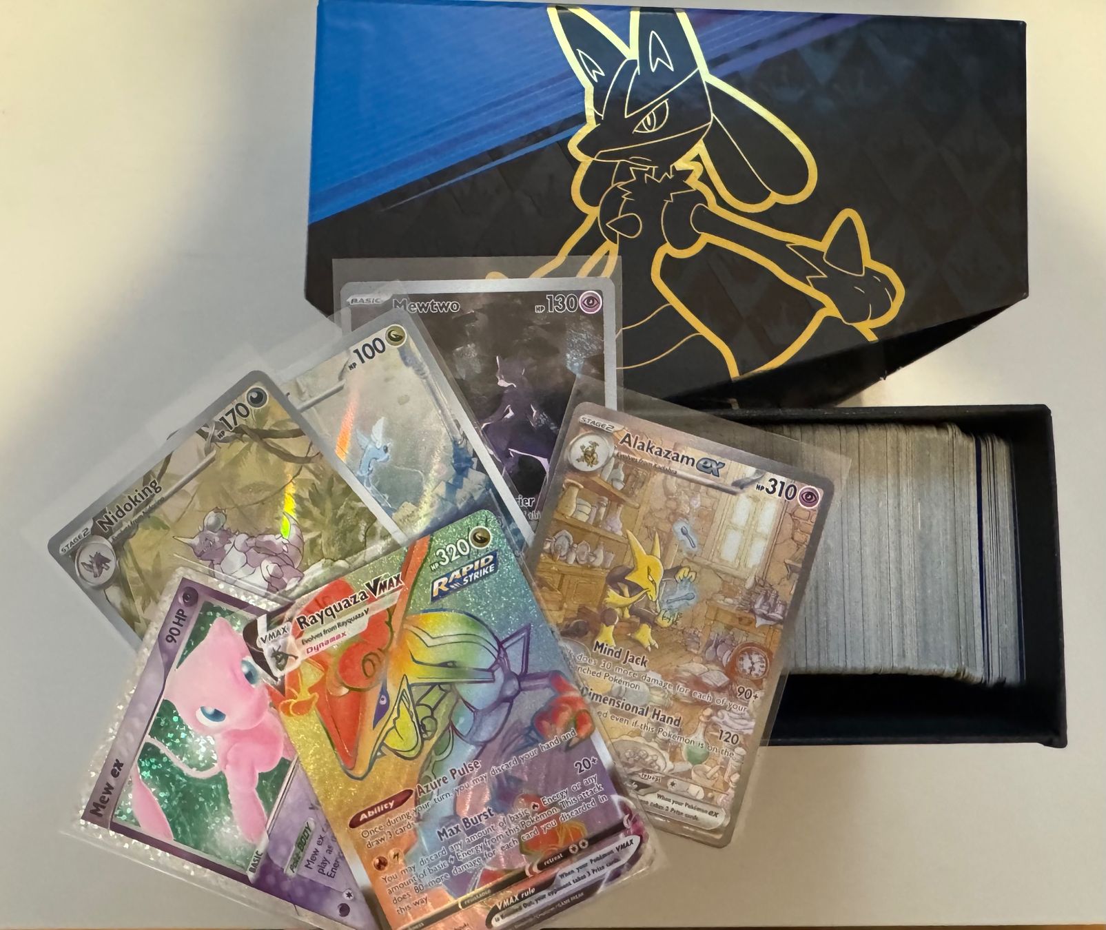Pokémon Carte collezionabili: Pokemon Karten Box - Ungefähr 300 Karten – Nuovo (secondo la descrizione) da Winterthur venduto da hershanking