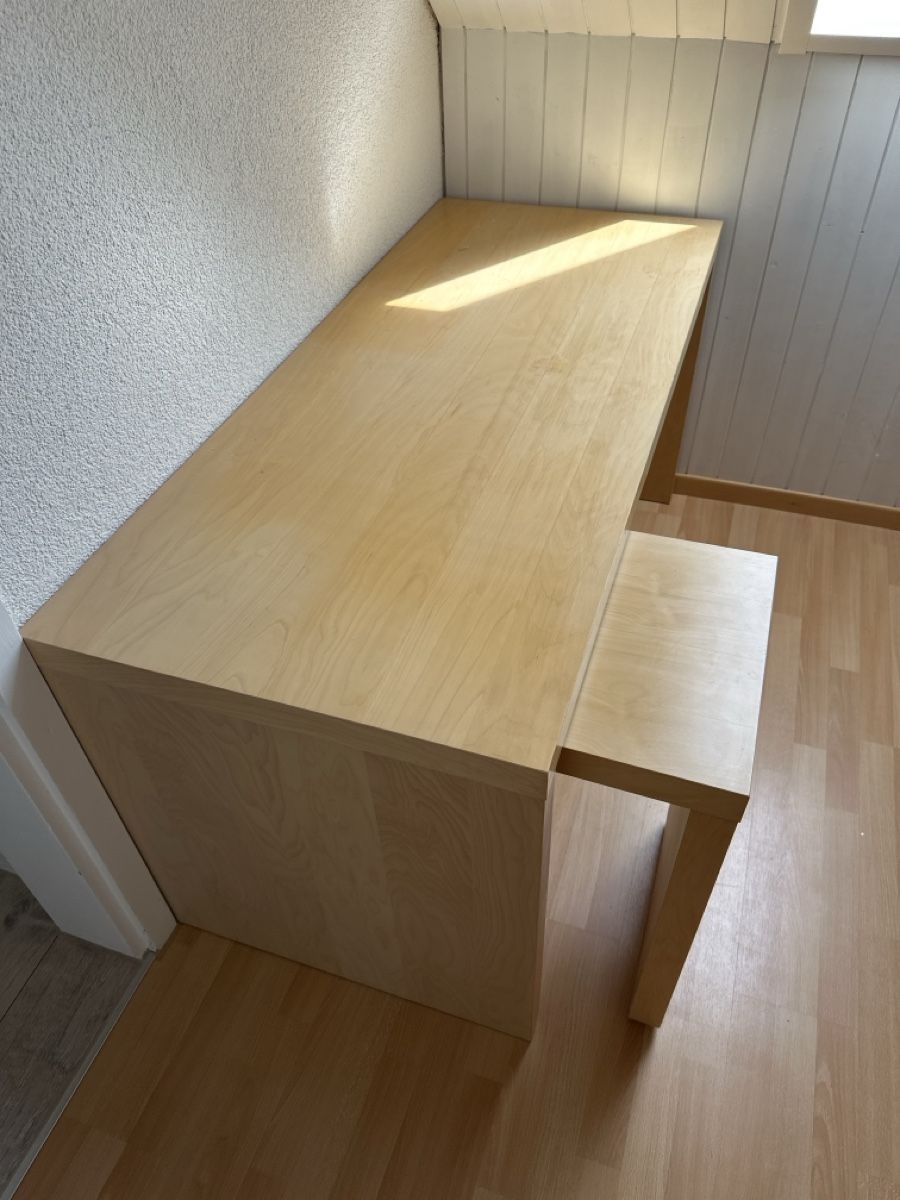 Ikea Scrivanie: Schreibtisch Holzfurnier mit Rollkorpus – Usato da Safnern venduto da Pe_ei 1