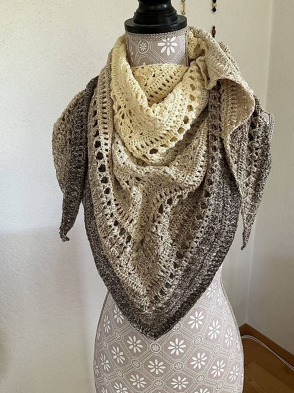 Foulard & Sciarpe: Schulter / Dreieckstuch "Anuk" – Nuovo (secondo la descrizione) da Neuhausen venduto da Mandala65