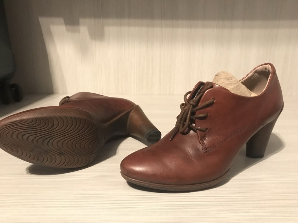 Ecco Chaussures femmes: Ecco, Brown Leather Boots, Autumn Vibes – Neuf (Voir description) à Bäch SZ par ValentinaKH 1