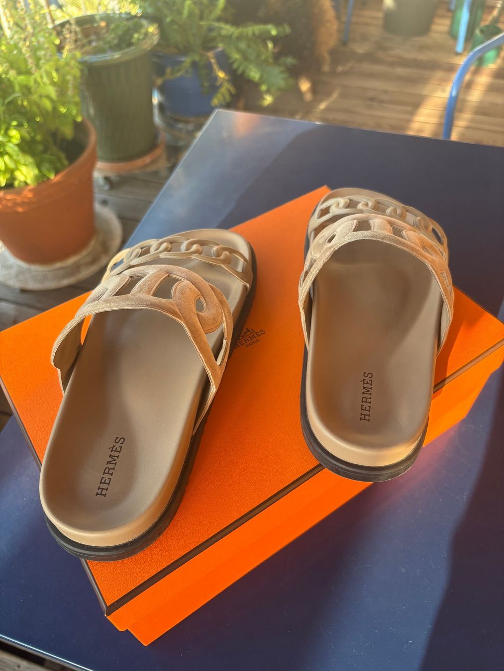 Hermès Chaussures femmes: HERMÈS Extra (Gr. 36.5) in beige sable – D'occasion à Zürich par Landhausfan 5