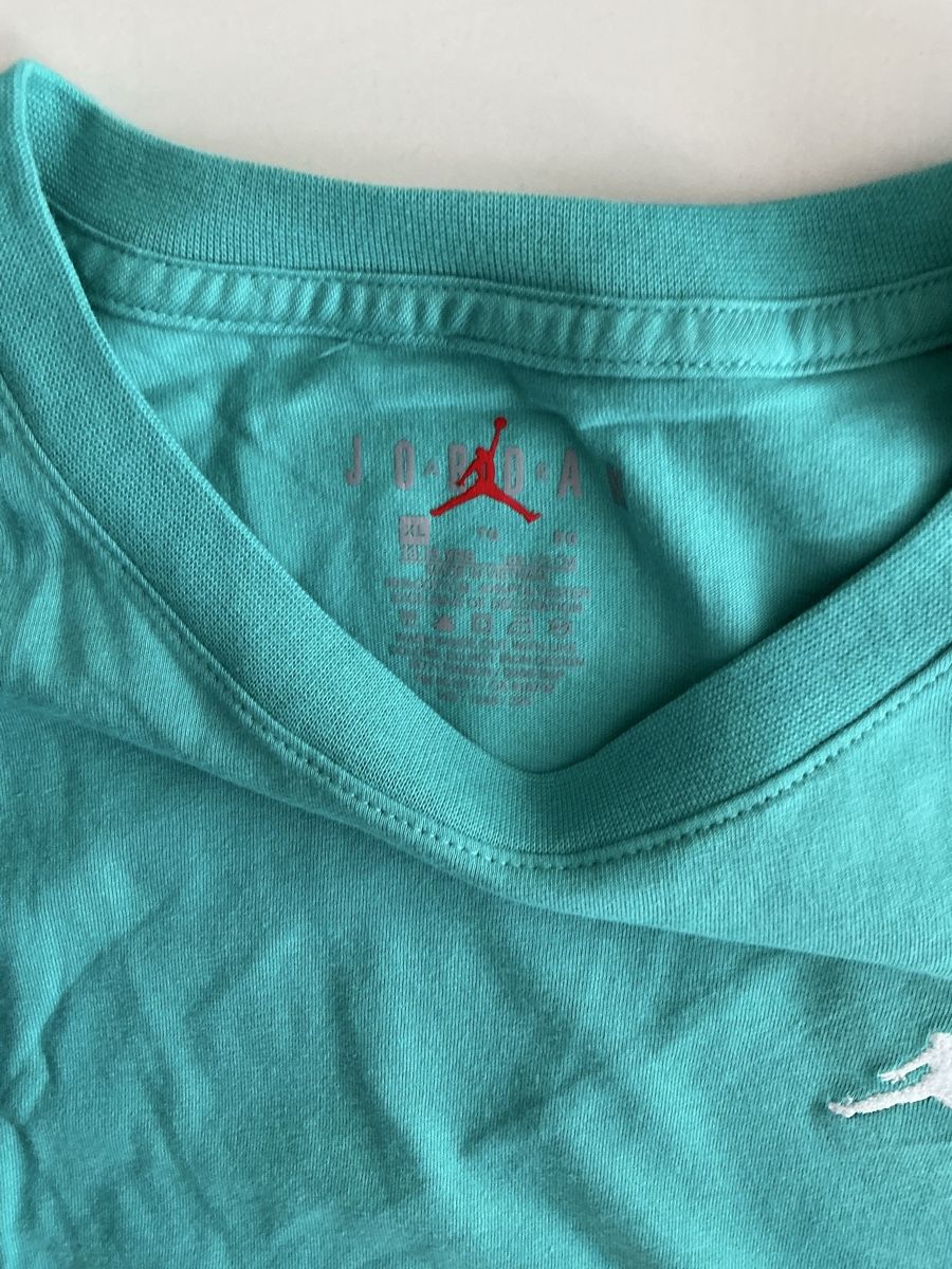 Jordan Hemden, T-Shirts & Polos: Jordan T-Shirt Gr.163/175 – Neu und originalverpackt aus Biel-Benken BL von Sahra1 1