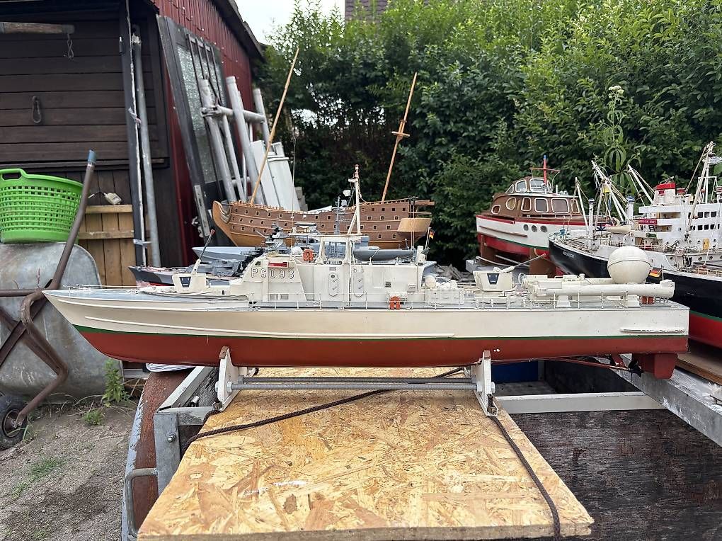 Modellismo RC: RC Modellboot Graupner Wiesel P6093  Bundesmarine – Usato da Basel venduto da shf_sk9f