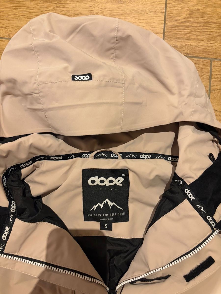 Dope Jacken: Dope Skijacke Beige – Gebraucht aus Beromünster von li_bu_05 3