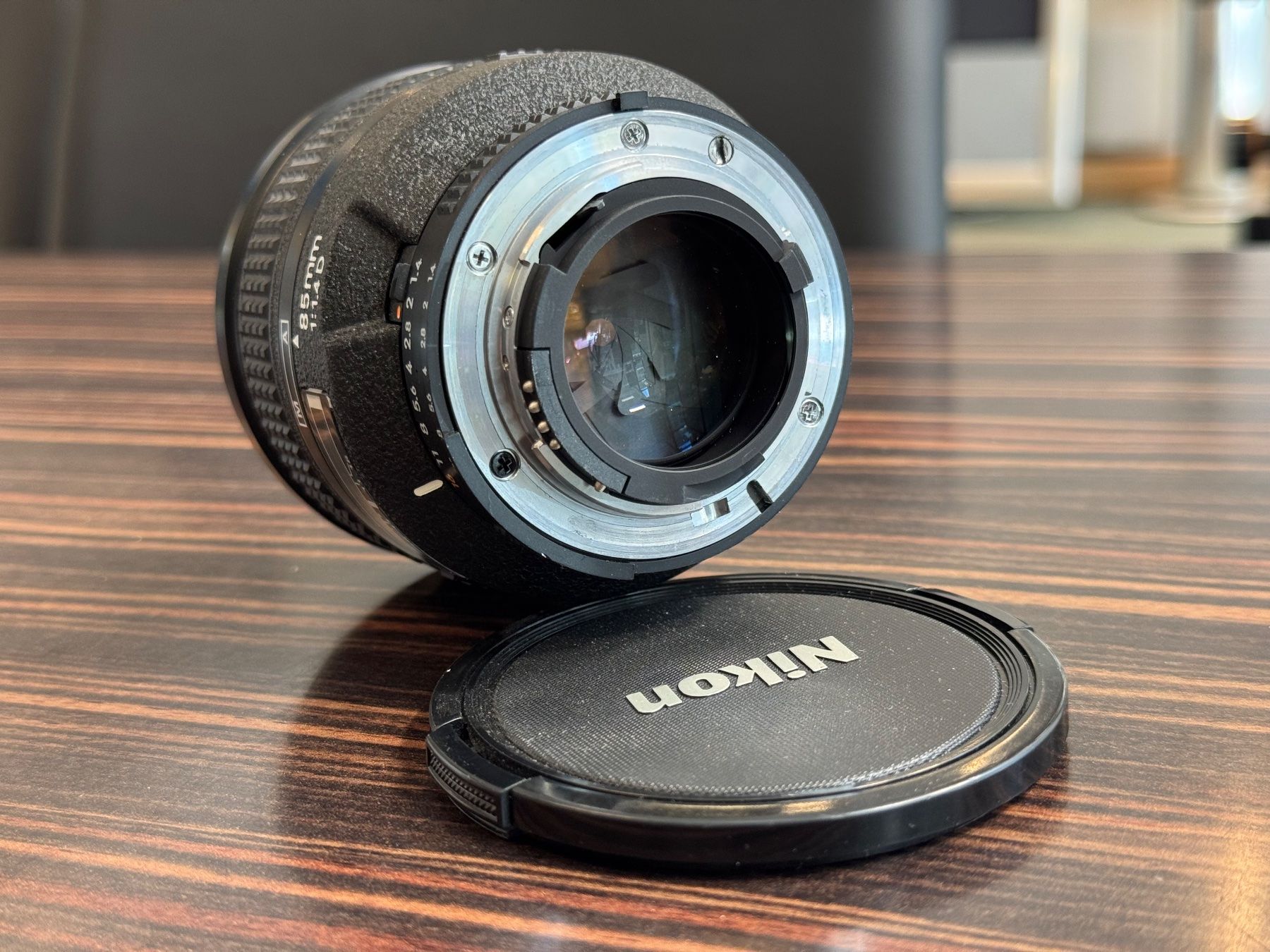 Nikkor Obiettivi: Nikon AF Nikkor 85mm 1:1.4D – Usato da Zürich venduto da KochphotoAG 1