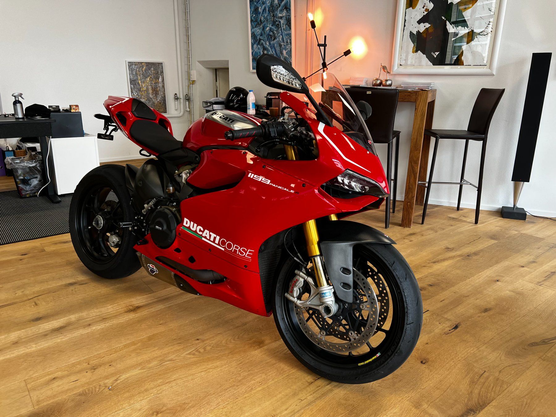 Ducati Strada: Ducati Panigale 1199 R – Usato da Kemptthal venduto da LTA_Group