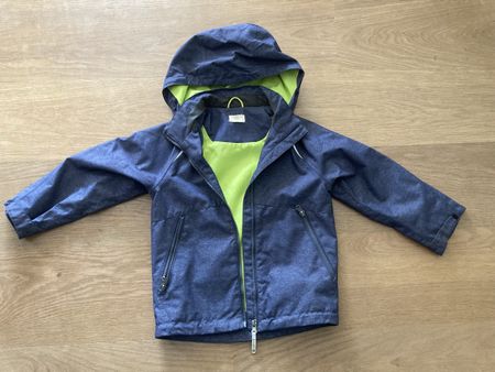 Outdoor Übergangsjacke Grösse 110 (4-5 Jahre)