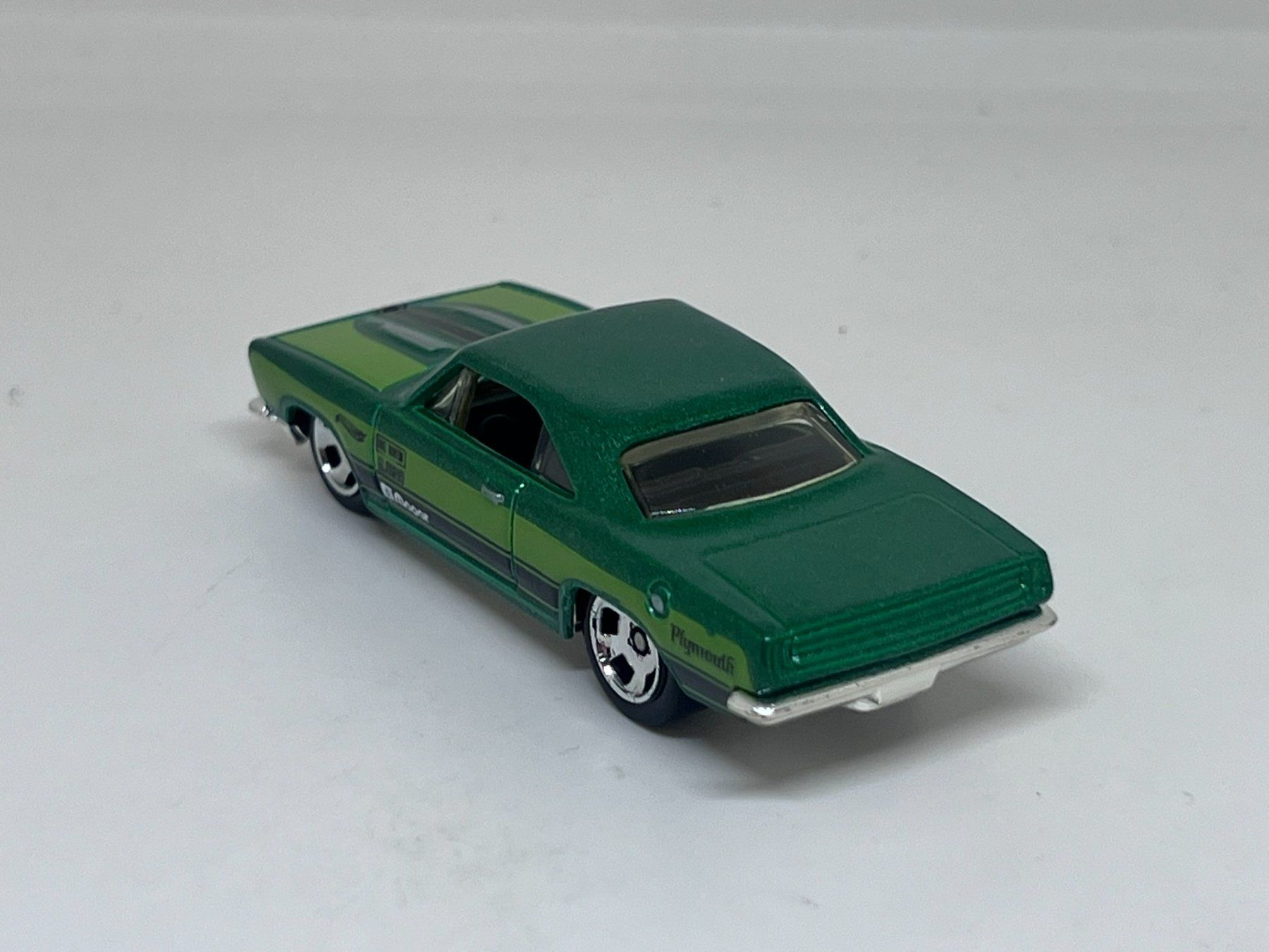 Hot Wheels Modellini d'auto: Hot Wheels '68 Plymouth Barracuda Formula S – Nuovo (secondo la descrizione) da Wildegg venduto da LaaBoutique 2